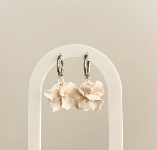 Clay Ivory Blooms