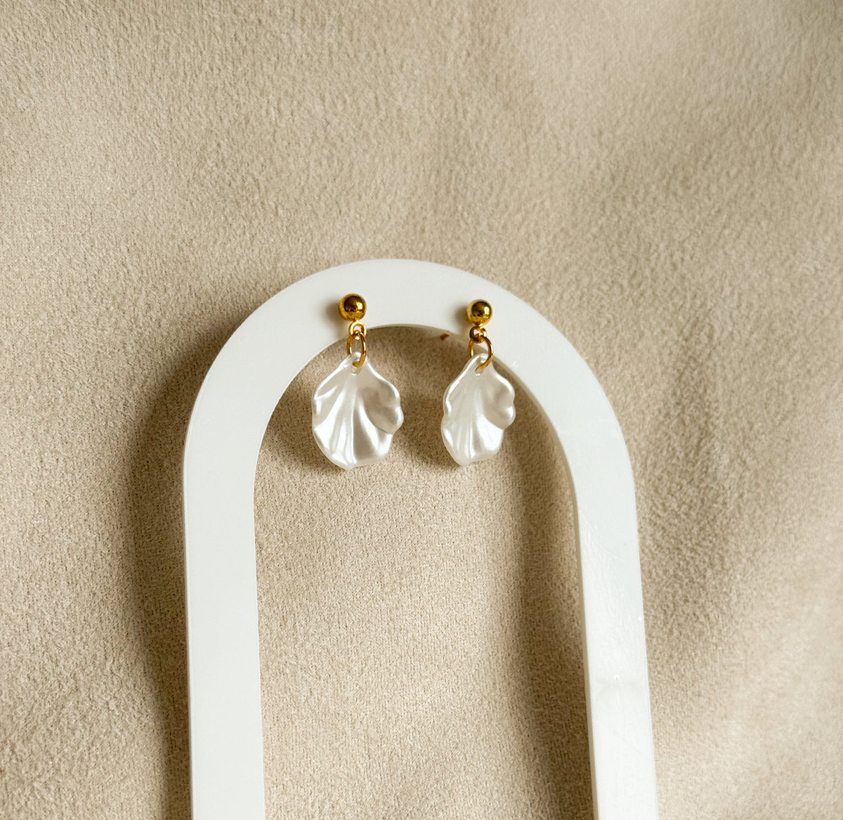 Ava Pearly Drops