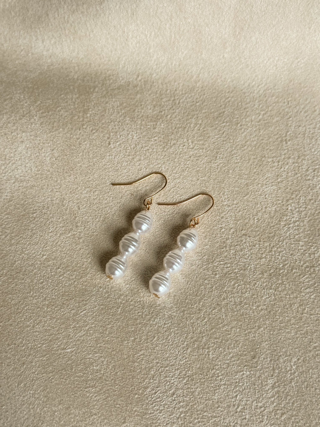 Tri Pearl Earrings
