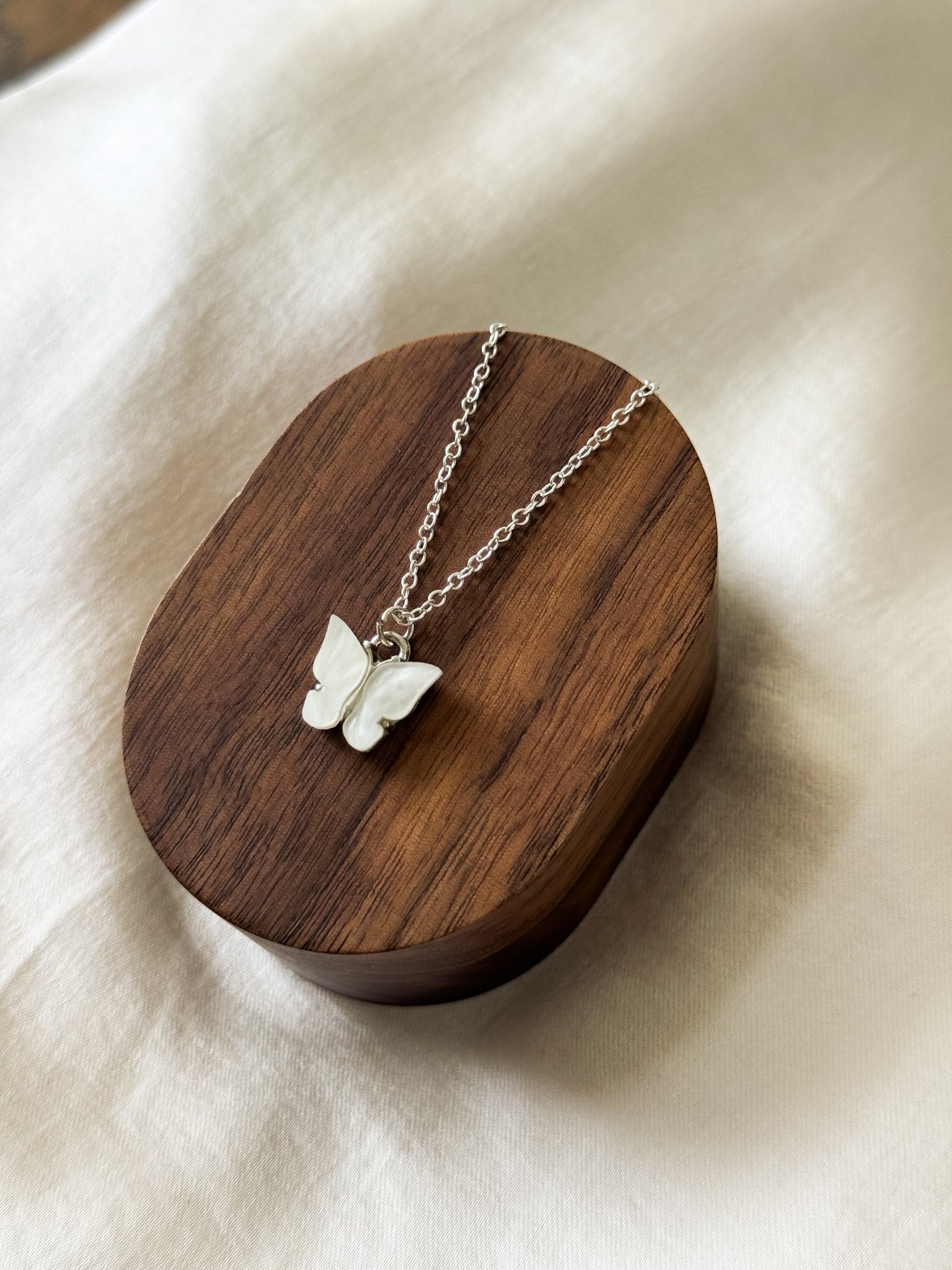 Mariposa Necklace