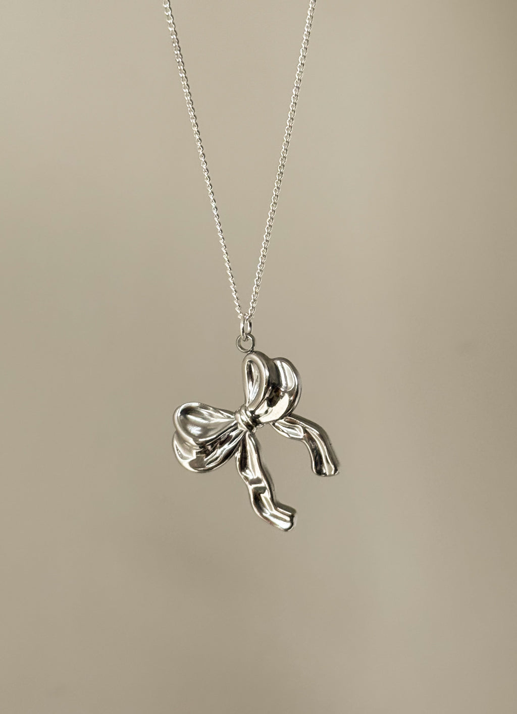 Ribbon Necklace
