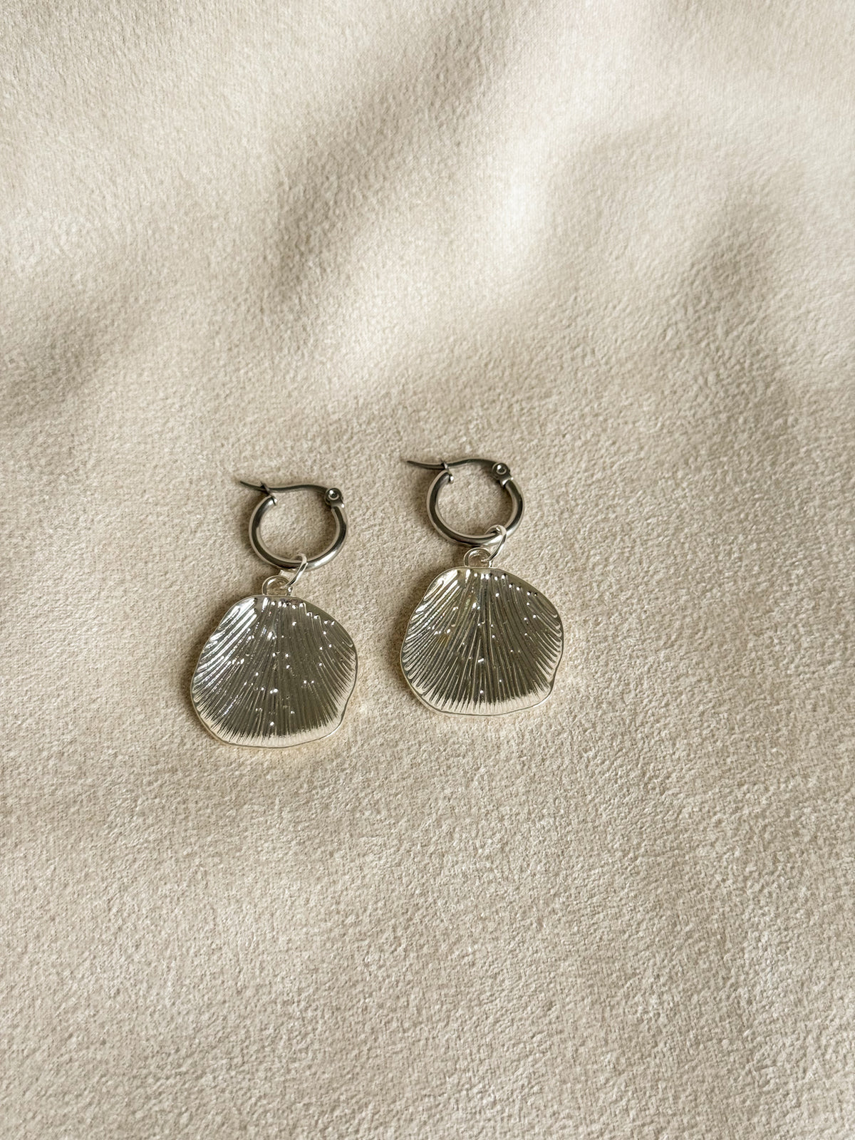 Ezra Hoops