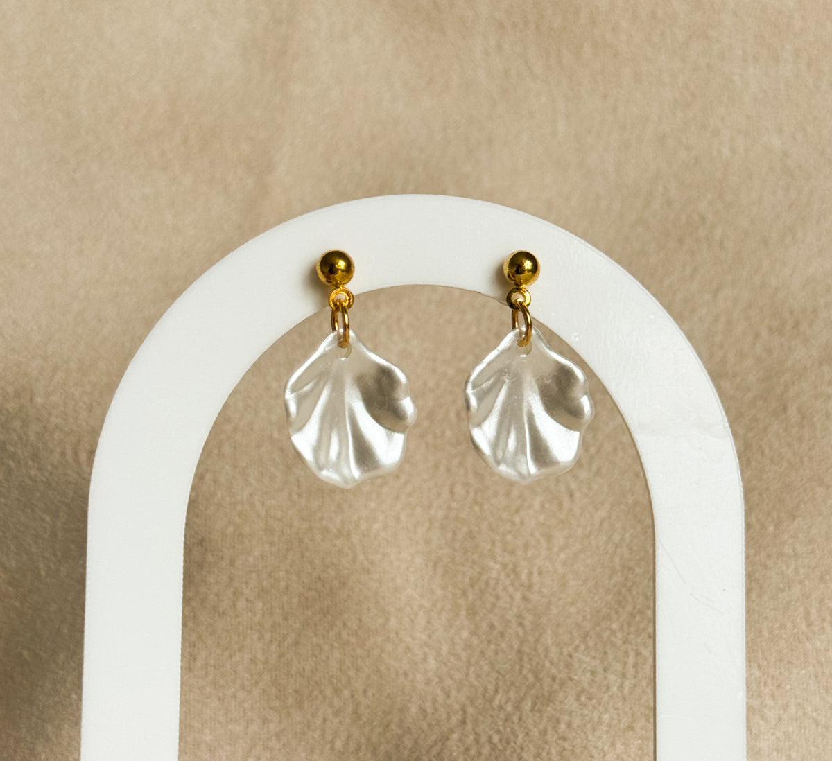 Ava Pearly Drops