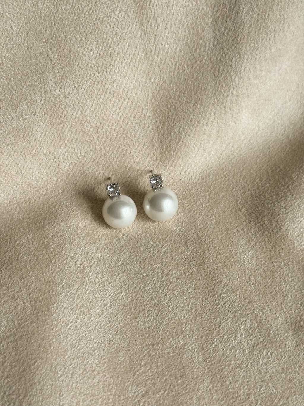 Belle Studs
