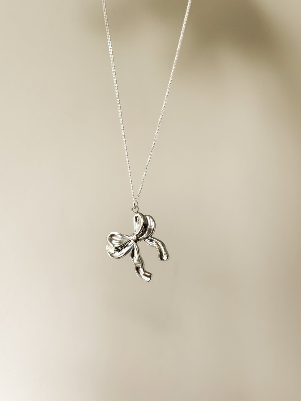 Ribbon Necklace