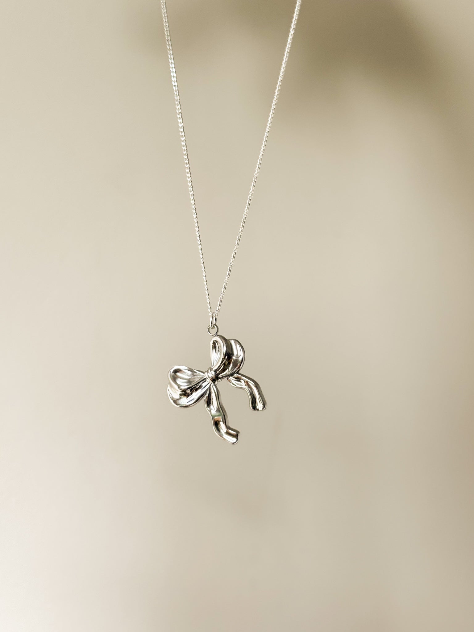 Ribbon Necklace