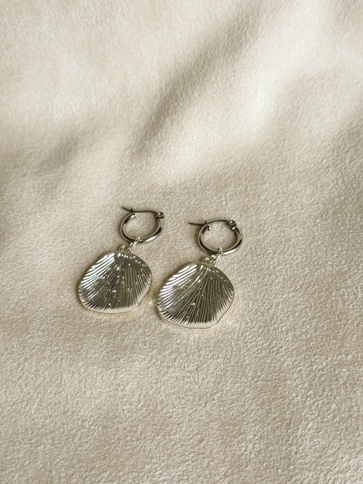 Ezra Hoops
