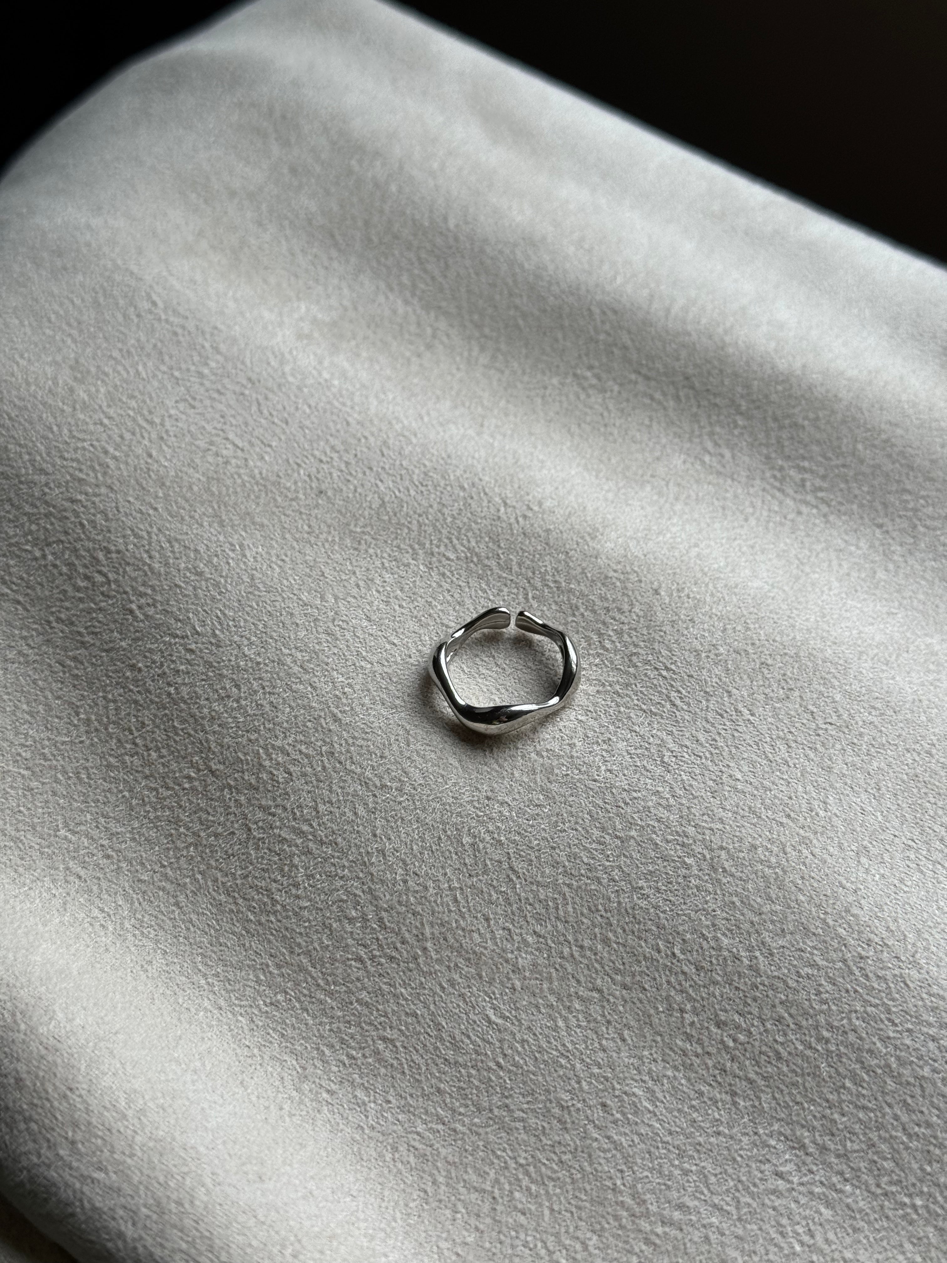 Wave Ring